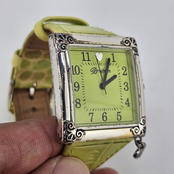 Brighton St Moritz Women's Watch 34MM Lime Green Dial Leather Bands New Battery - Picture 6 of 16